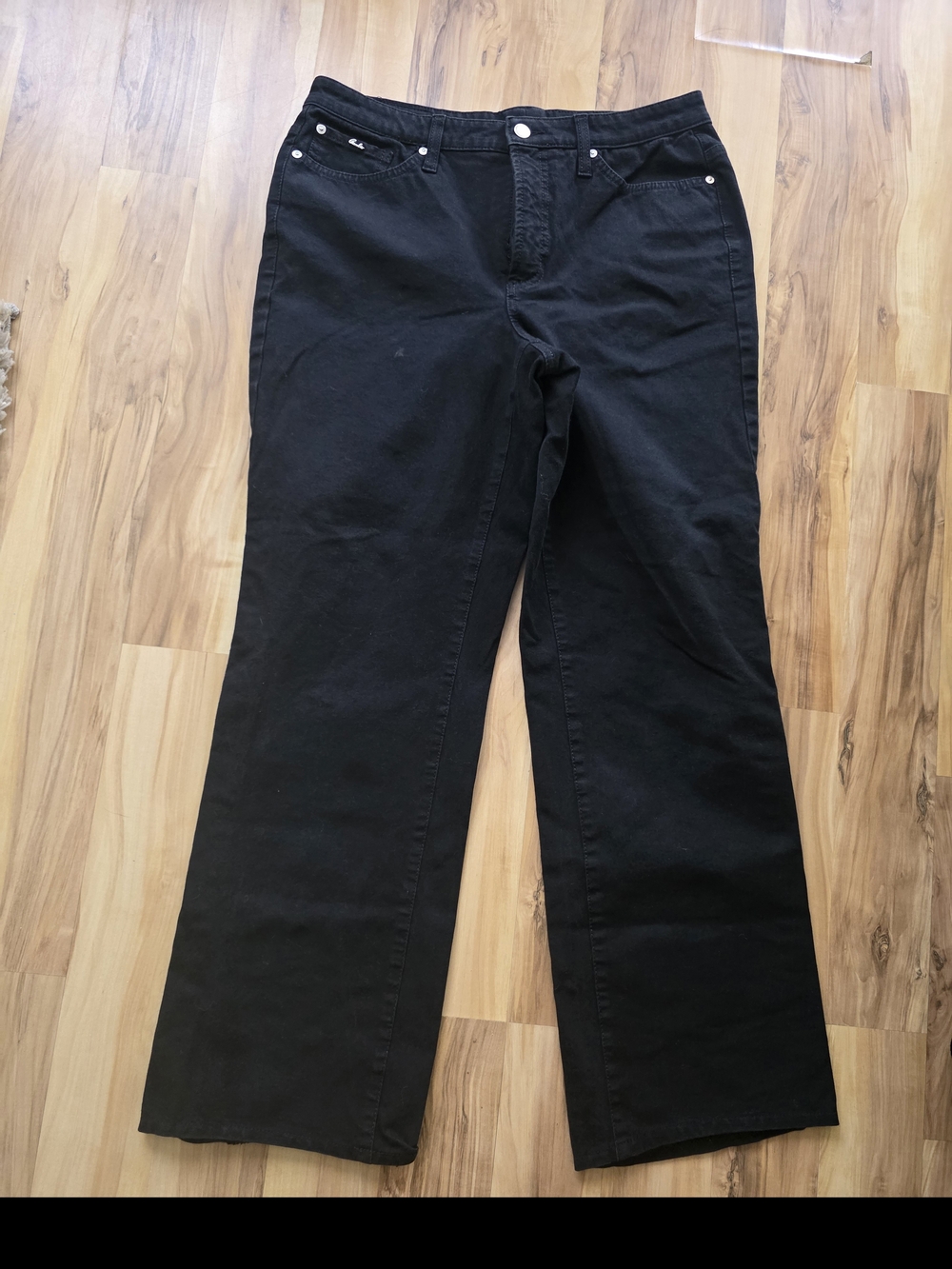 Women's Black Wide-Leg Jeans